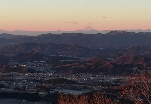 鹿沼市内と富士山